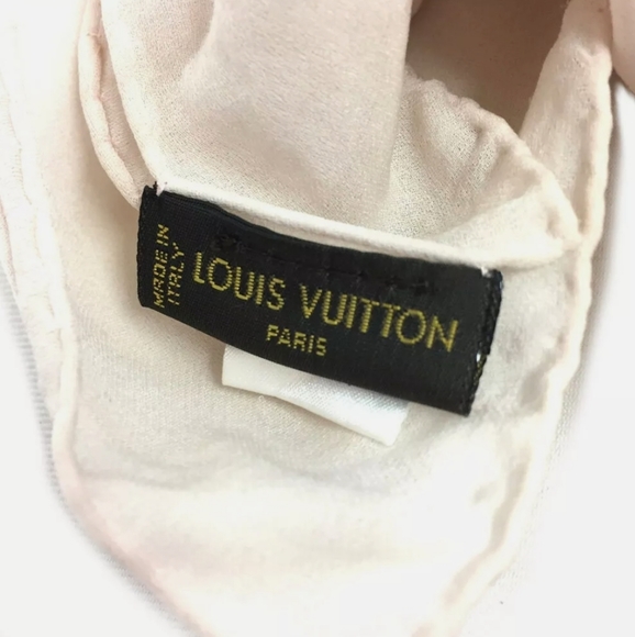 AUTH LOUIS VUITTON MONOGRAM PINK SILK SCARF 81827 - Picture 11 of 13
